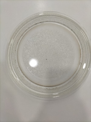 Mikrouhineko kristalezko platera