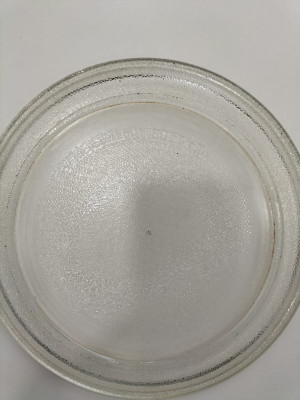 Mikrouhineko kristalezko platera