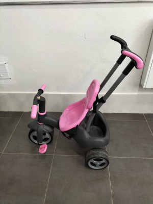 Triciclo rosa