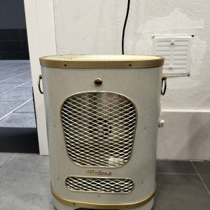 Vintage berogailu elektrikoa