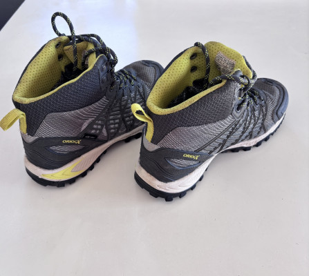 Botas de monte talla 37