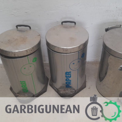 RECIPIENTES DE RECICLAJE