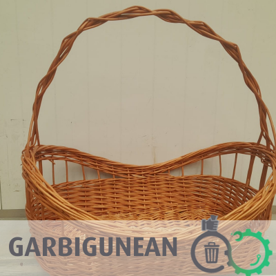 Cesta de mimbre II