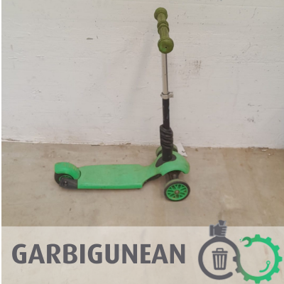 Patinete verde
