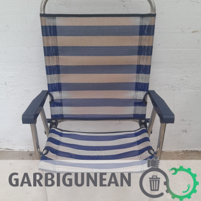 SILLA AZUL PARA LA PLAYA